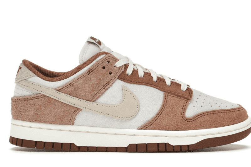 Nike SB Dunk Low "Medium Curry"